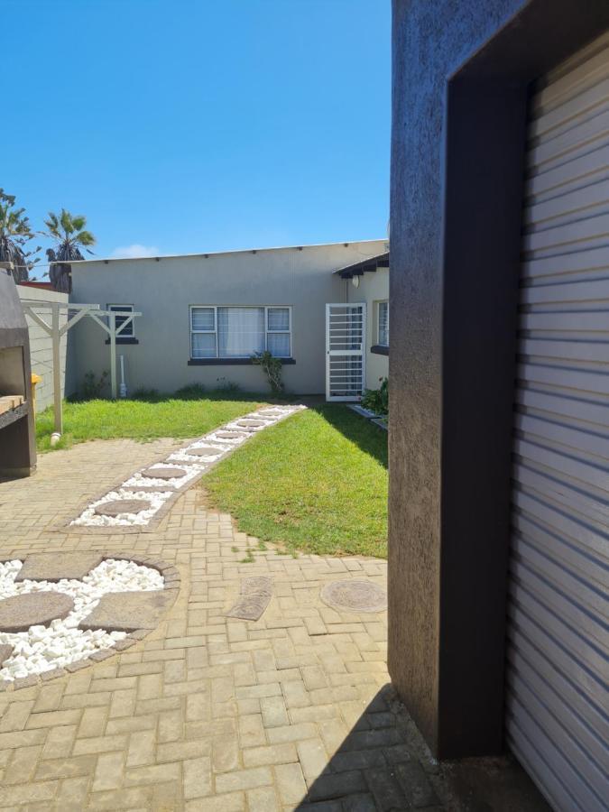 Tuvawa Luxury Suites Walvis Bay Kültér fotó